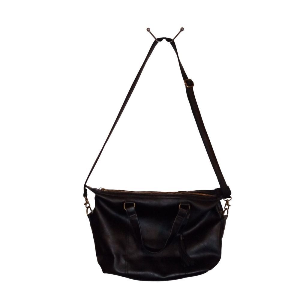 Not Branded Black faux Leather Crossbody Bag